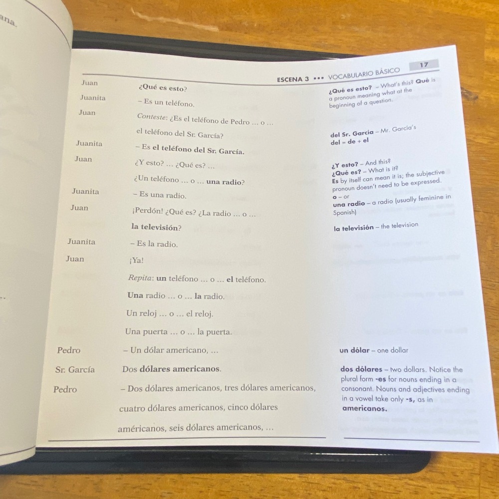 Berlitz Basic Spanish Course Set 3 Cassettes & Study Guide Everyday Topics - Picture 4 of 6